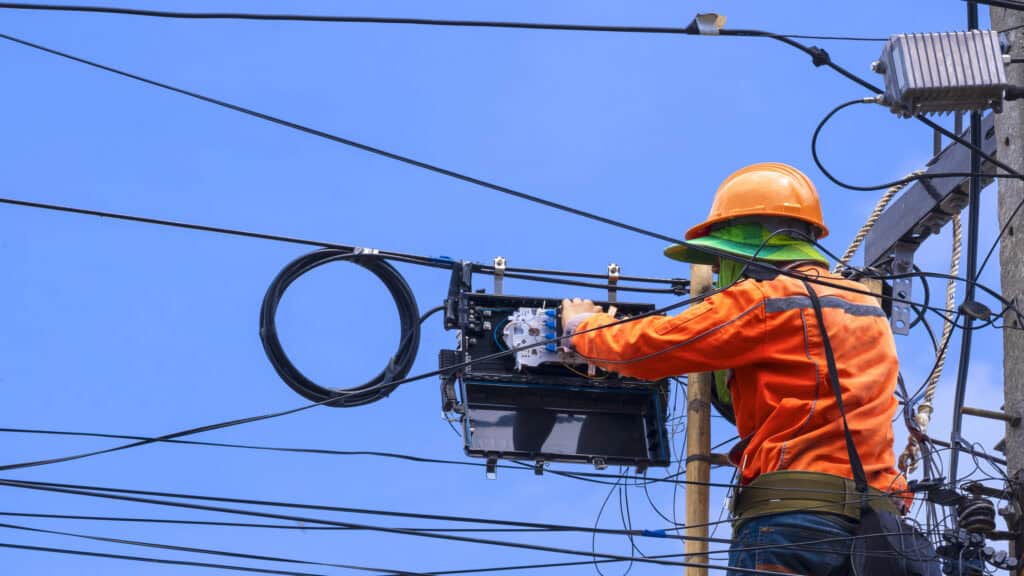 fiber optic cable installation